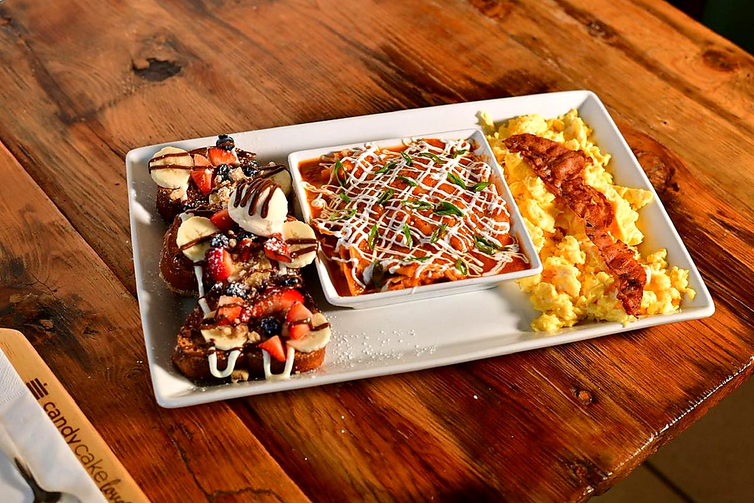 Omelette chilaquiles